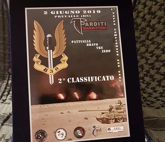 foto targa 2° classificati torneo Pattuglia Bravo Tre Zero