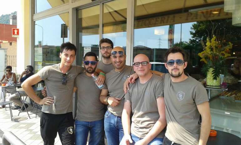 Pattuglia al ritrovo prima di partire per 46° parallelo