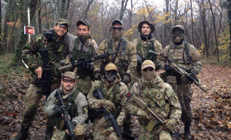 pattuglia Tactical Seals prima della partenza per Operation Black Dawn