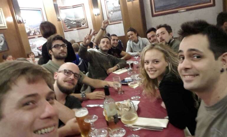 Immagine della squadra dopo il torneo durante i festeggiamenti