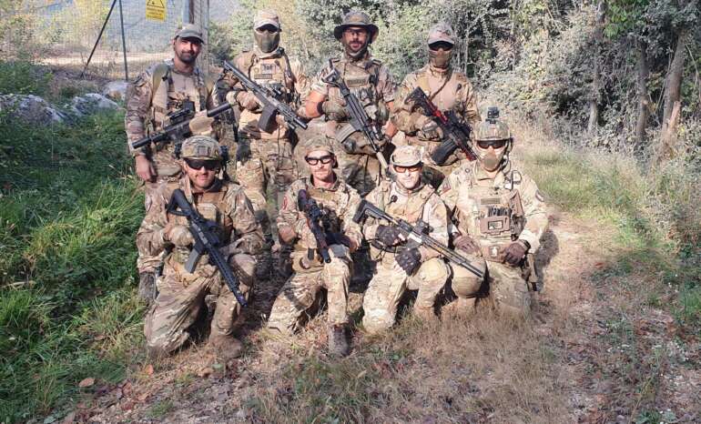 Foto di squadra prima dell'IN al primo OBJ