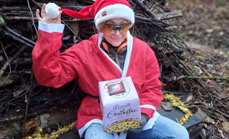 Babbo Natale con il suo panettone esplosivo